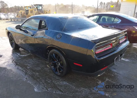 2016 Dodge Challenger R/T z USA, uszkodzony, nr VIN 2C3CDZBT3GH316581